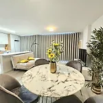 דירה Garajau Palace Sea View Ii By Rentallido קאניקו