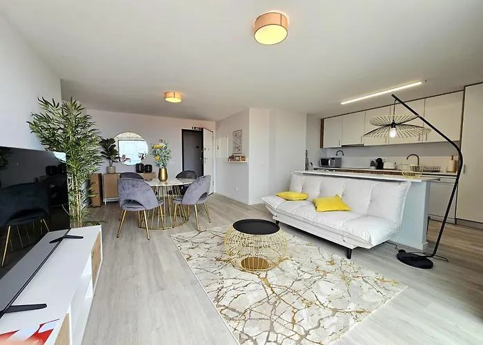 Garajau Palace Sea View Ii By Rentallido Canico (Madeira)